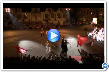 Steltloopacts steltentheater boekt  u bij www.kwekel-evenementen.nl